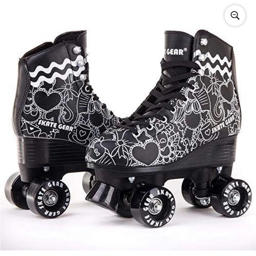Skate Gear Sz 6 Kids Roller Skates - Black and White Graphic Doodle